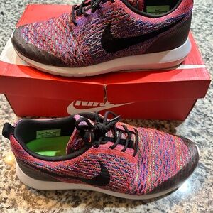 Nike Roshe NM Flyknit SE Bright Crimson/Black/Green